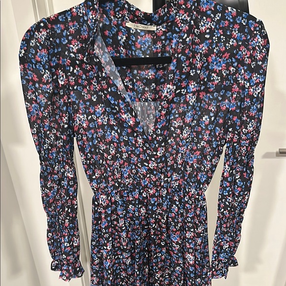 Floral Long-Sleeve Dress - Picture 6 of 6